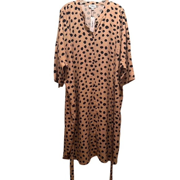 NWT Women’s Plus Size Drop Sleeves Kimono Style Shirt Dress Hummus Dot Size 3X - Picture 5 of 9